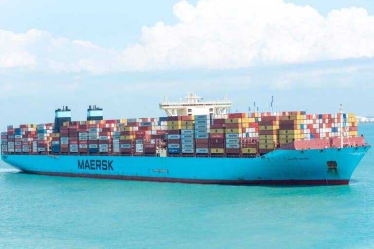 Maersk pauses transport operations in Pink Sea indefinitely after new assaults
